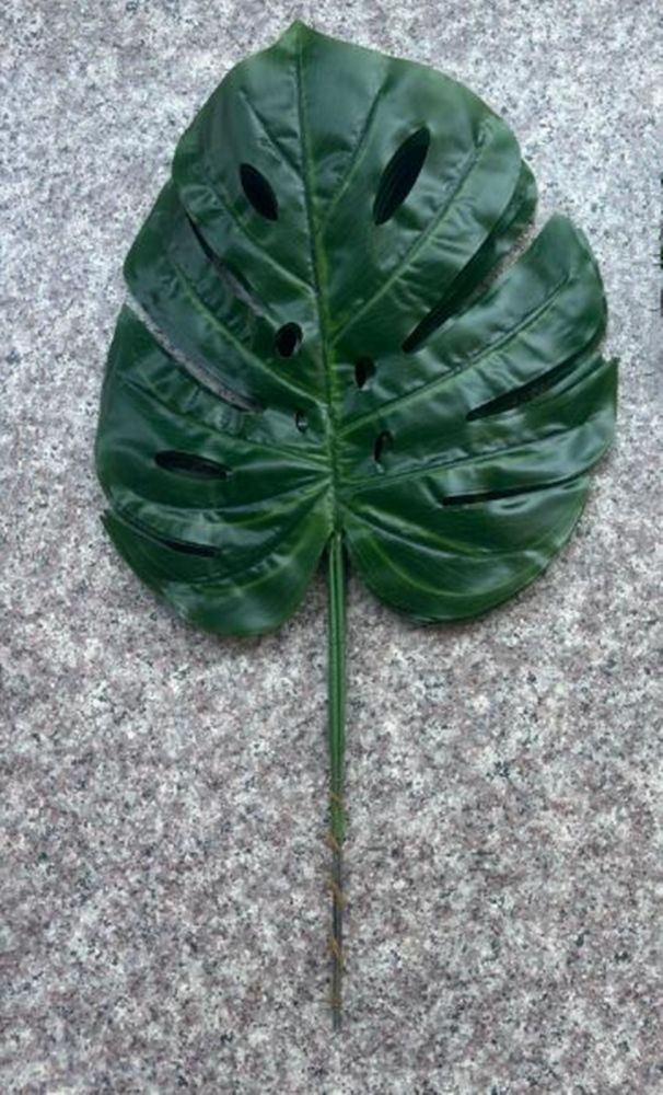 10in 0.6oz Artificial Monstera Leaf Stem, Dark-Green 10"X12"X19"